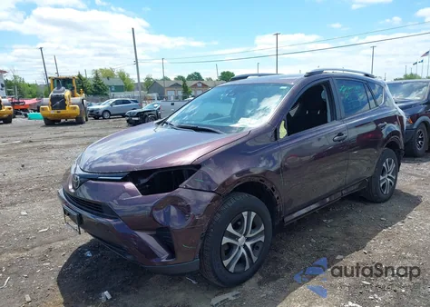 2018 Toyota Rav4 Le z USA, uszkodzony, nr VIN 2T3BFREV8JW785655